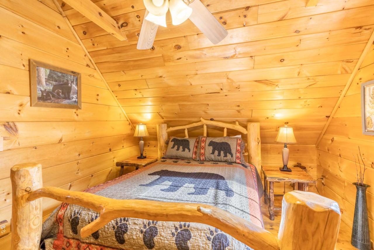 Moonshine Ridge Cabin With Hot Tub And Fire Pit Pigeon Forge Zewnętrze zdjęcie