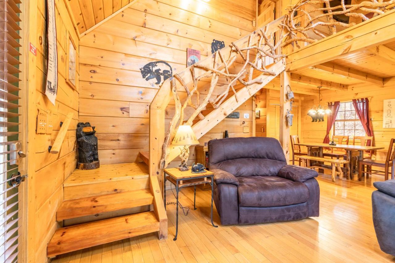Moonshine Ridge Cabin With Hot Tub And Fire Pit Pigeon Forge Zewnętrze zdjęcie