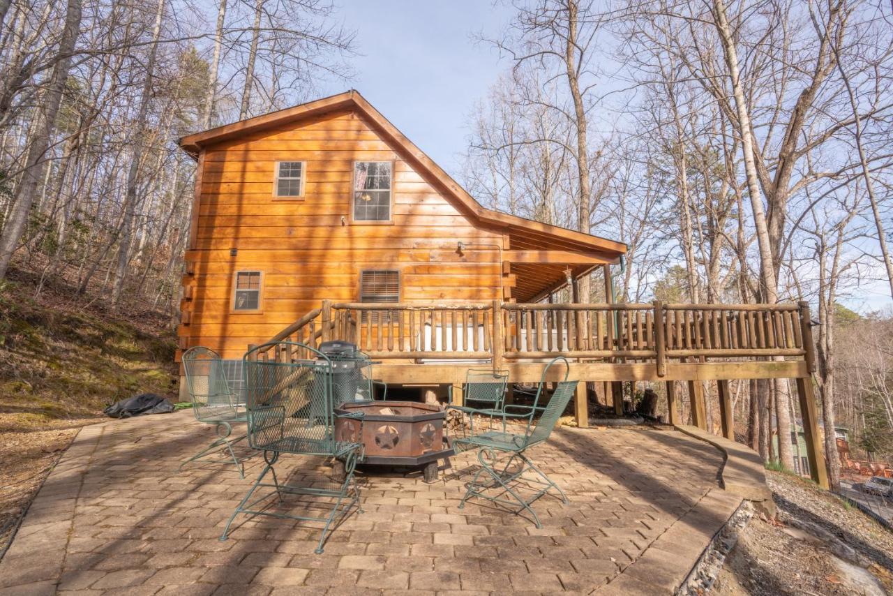 Moonshine Ridge Cabin With Hot Tub And Fire Pit Pigeon Forge Zewnętrze zdjęcie